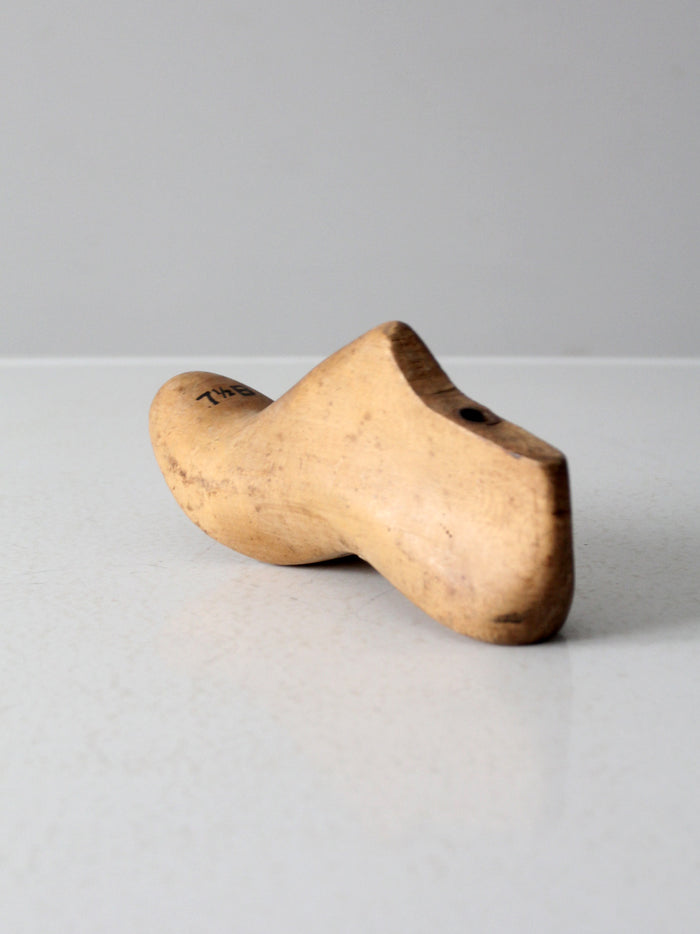 antique cobbler's shoe last
