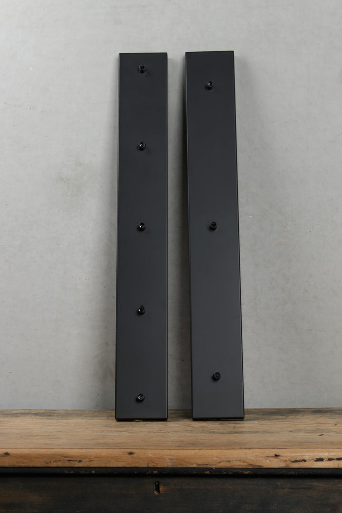 760mm black, retangular eiling rose in a 3 and 5 drop.