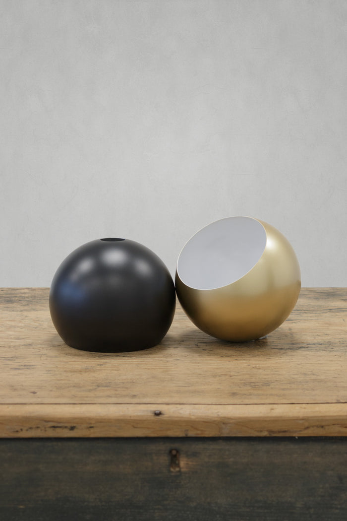 Bulb shade in two finishes