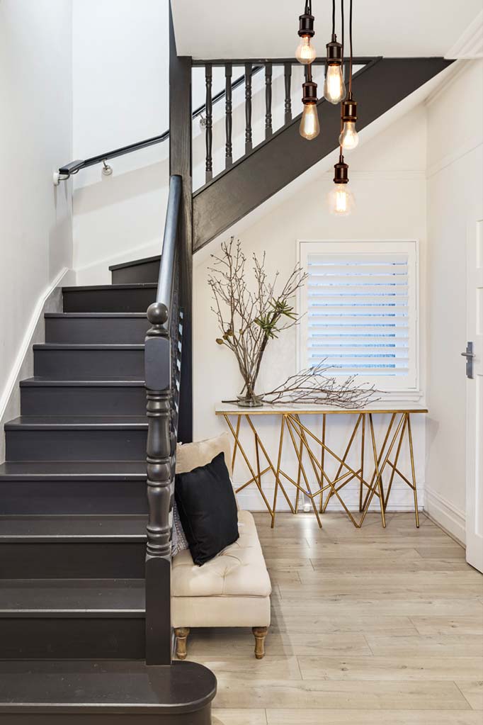 Ceiling Pendant Multi Drop 5 inblack in stairwell