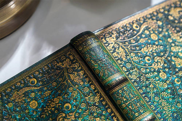 Chronicle Books - Paperblanks Emerald Flower Hardcover Journal