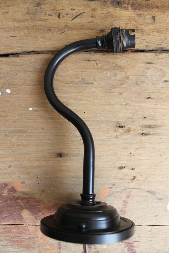 Black (Brass) / Bright Solid Brass