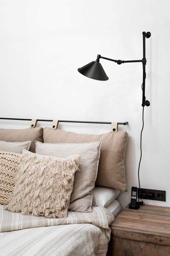 Swing Black Arm with Wall Plug / Small / Black