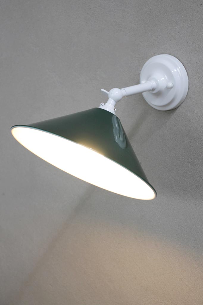White Adjustable / Federation Green