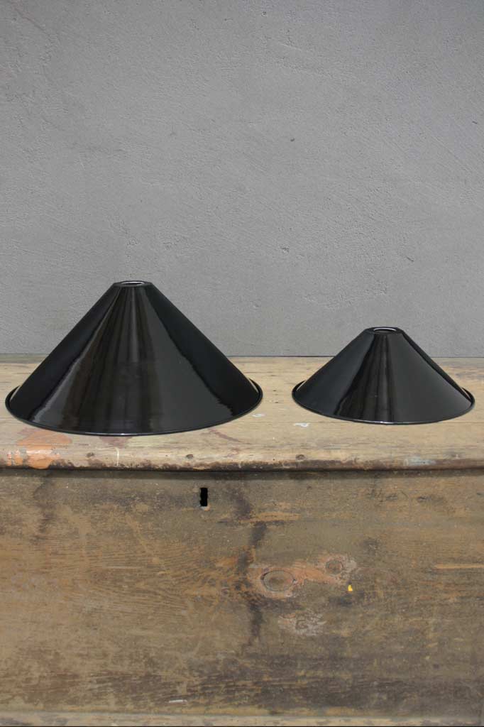 Large / Black