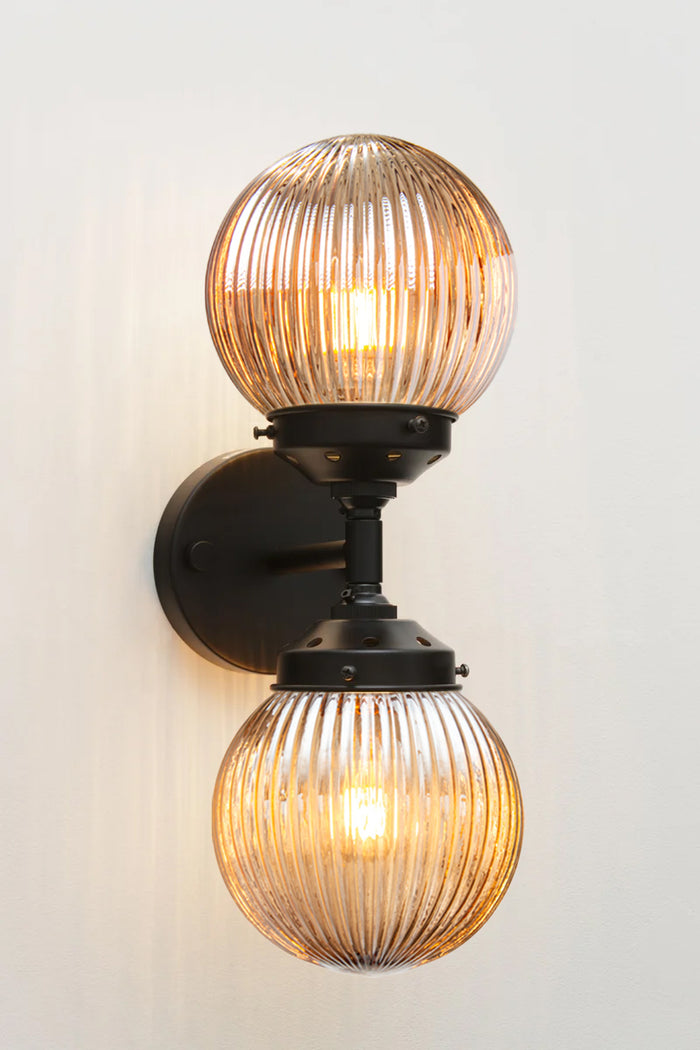 Black / Dark Amber