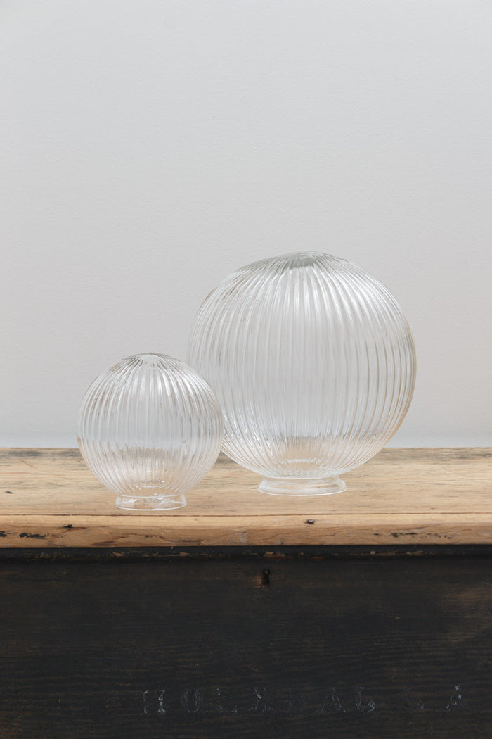 Round Gold/Brass / Clear Medium