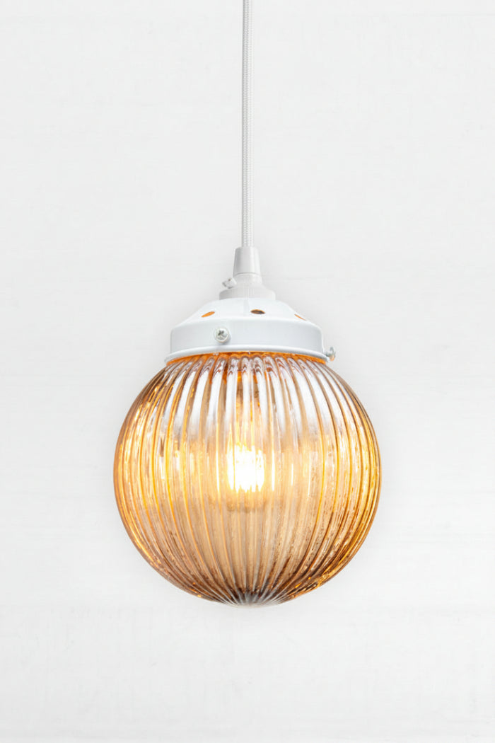 Round White / Dark Amber Small