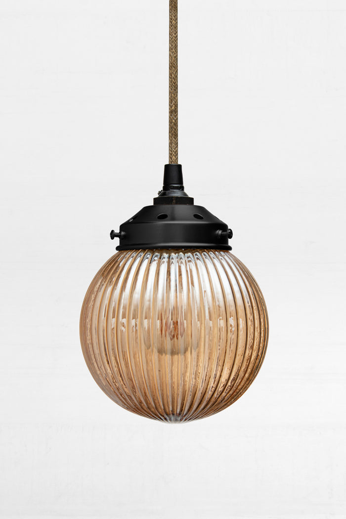 Round Jute / Dark Amber Small