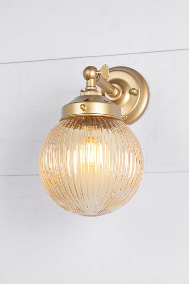 Gold/Brass / Amber