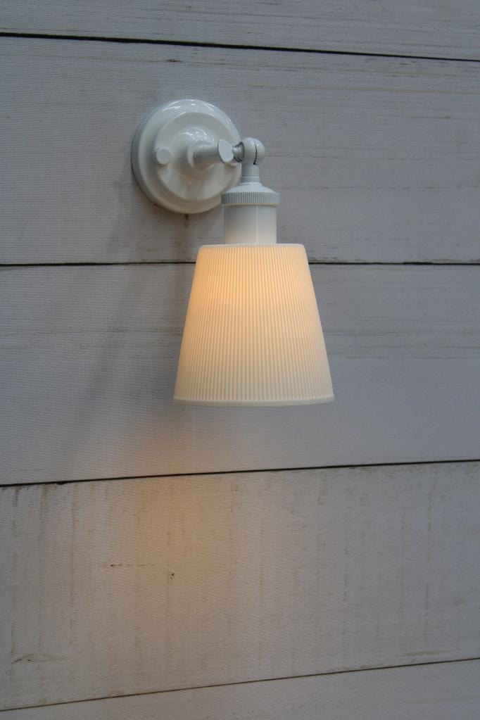 White / Large
