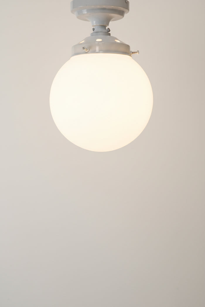 White / Opal Small
