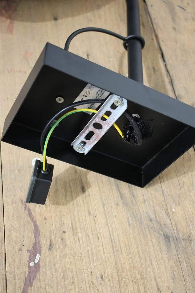 wall light wiring trunk shot