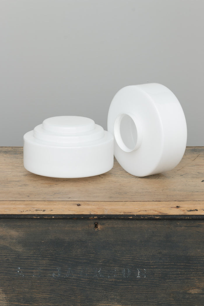 Regis Deco Glass Shade is a replication of classic 1930s lighting