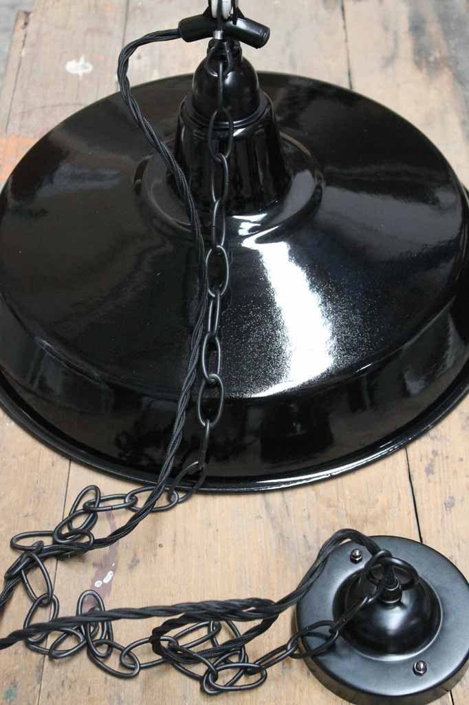 Black pendant light supplied with both black nickle and black chain. buy lights online. Melbourne light store