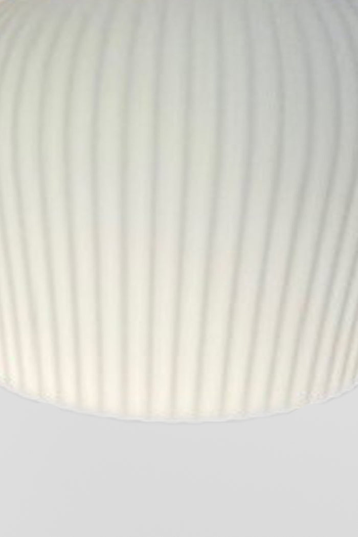 Opal ribbed detailing from above.
