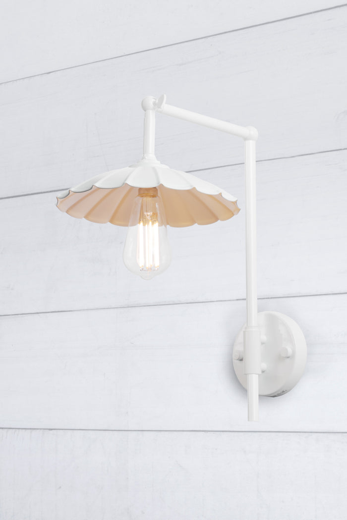 Small / White / White (steel)